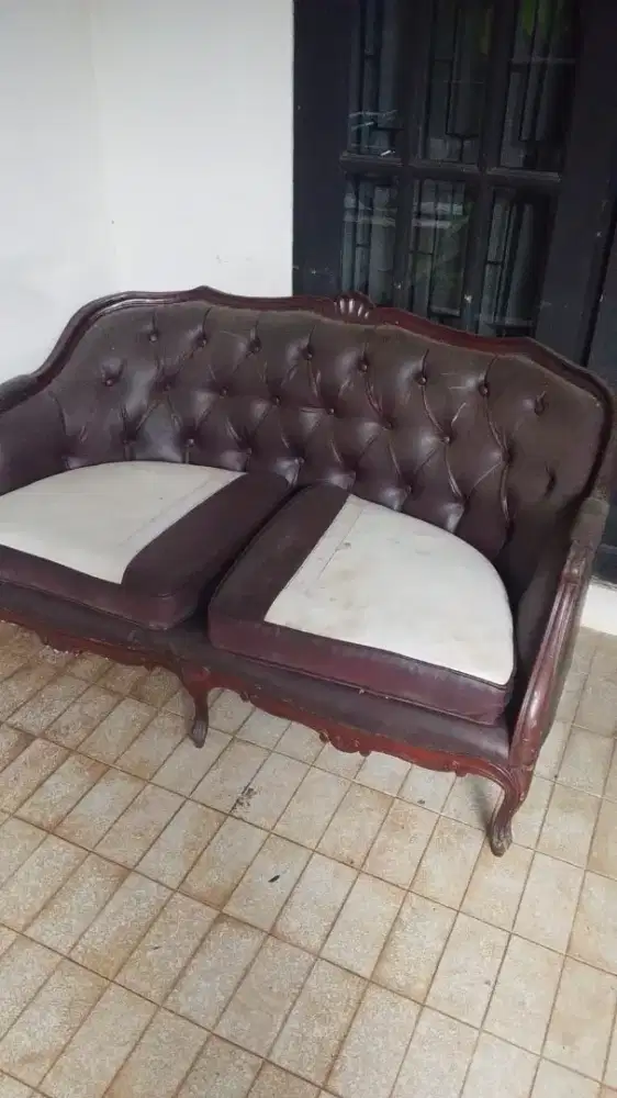 Sofa Kulit 2 Seater Klasik Two Tone