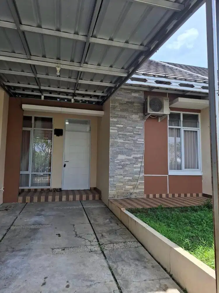 Disewakan Rumah 1 Lantai Hook di Bukit Cimanggu City