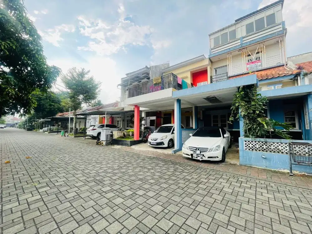 Turun Harga, BU!! Rumah Bagus dalam Komplek Kota Baru Parahyangan