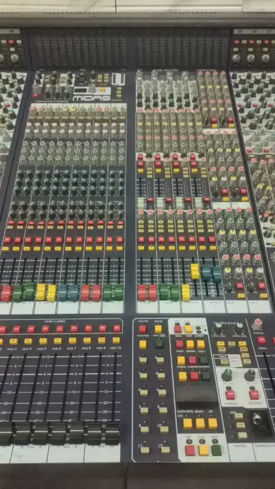 Mixer Midas legend 3000