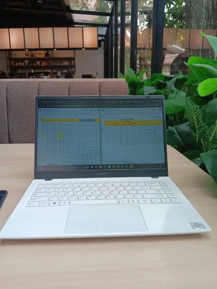 LAPTOP ADVAN SOULMATE X - WHITE