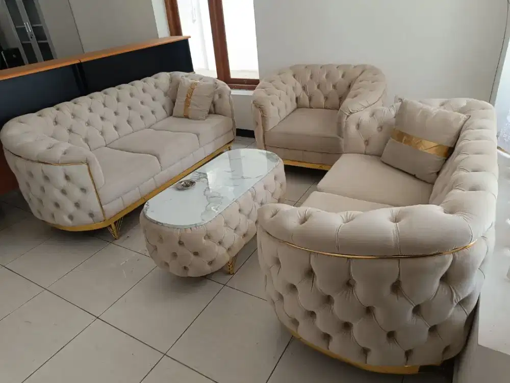 Sofa ex ruang tamu kantor jarang pakai