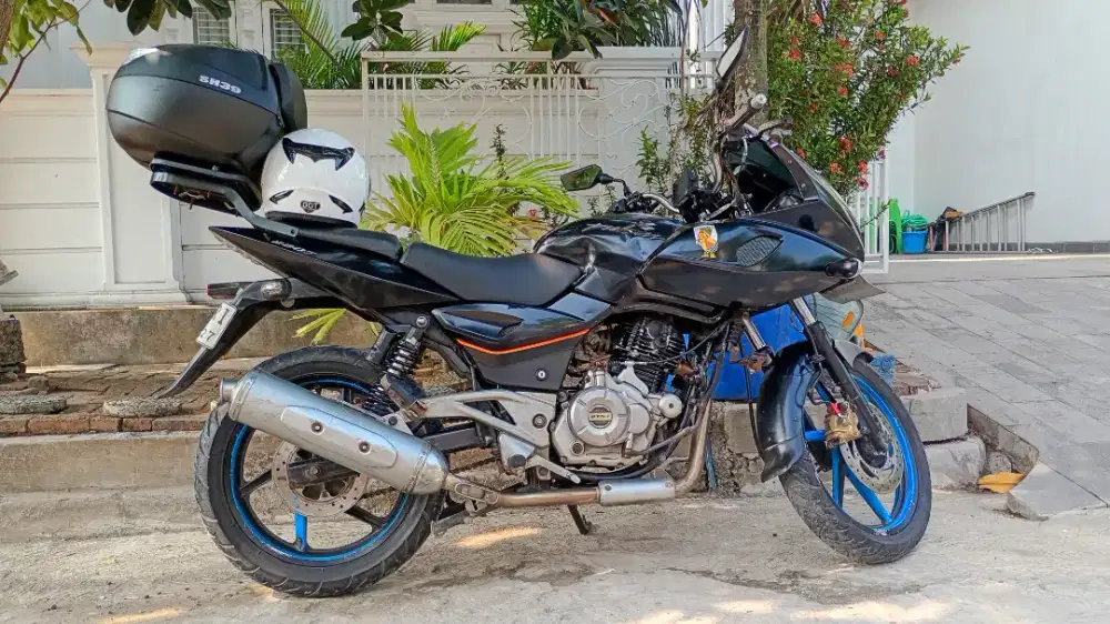 BAJAJ PULSAR 220 TGN 1 PAJAK PANJANG ISTIMEWA