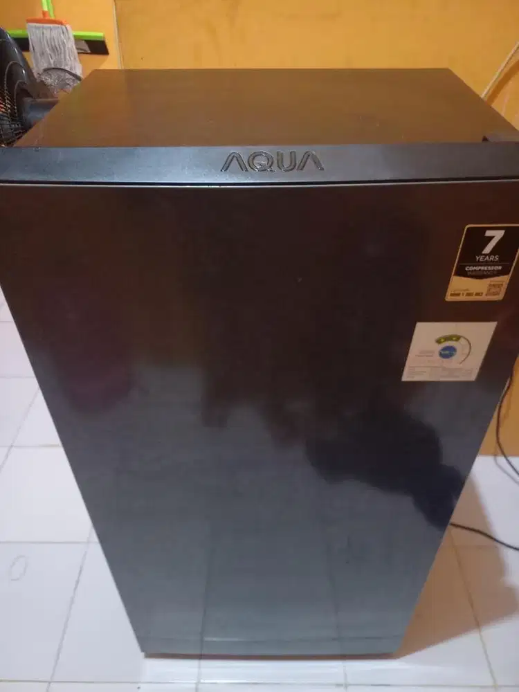 kulkas AQUA 1 pintu