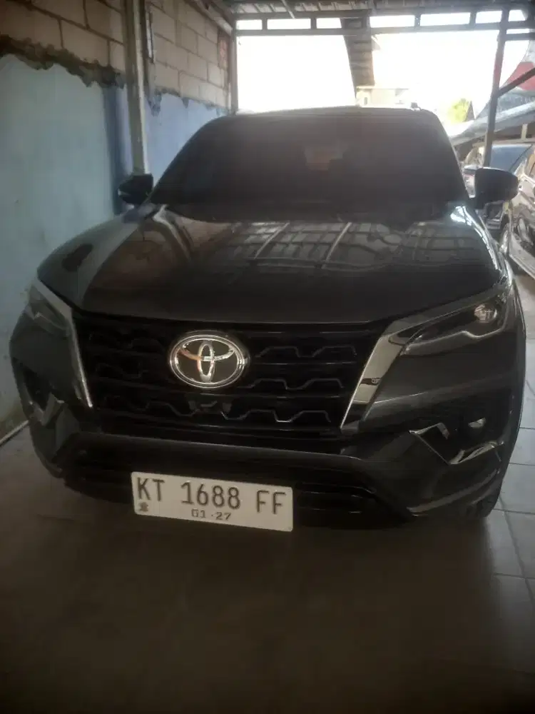 Toyota fortuner vrz 4x4