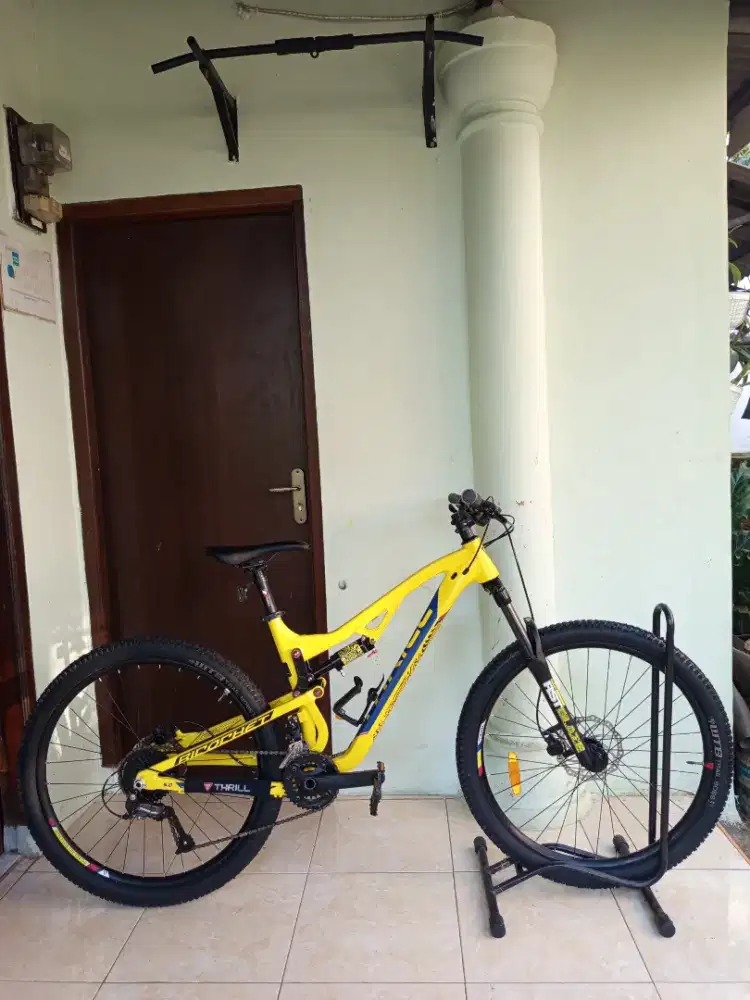 Sepeda thrill ricochet t120 5.0 LIKE NEW (BACA DESKRIPSI)