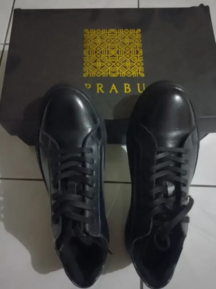 Sepatu wanita prabu