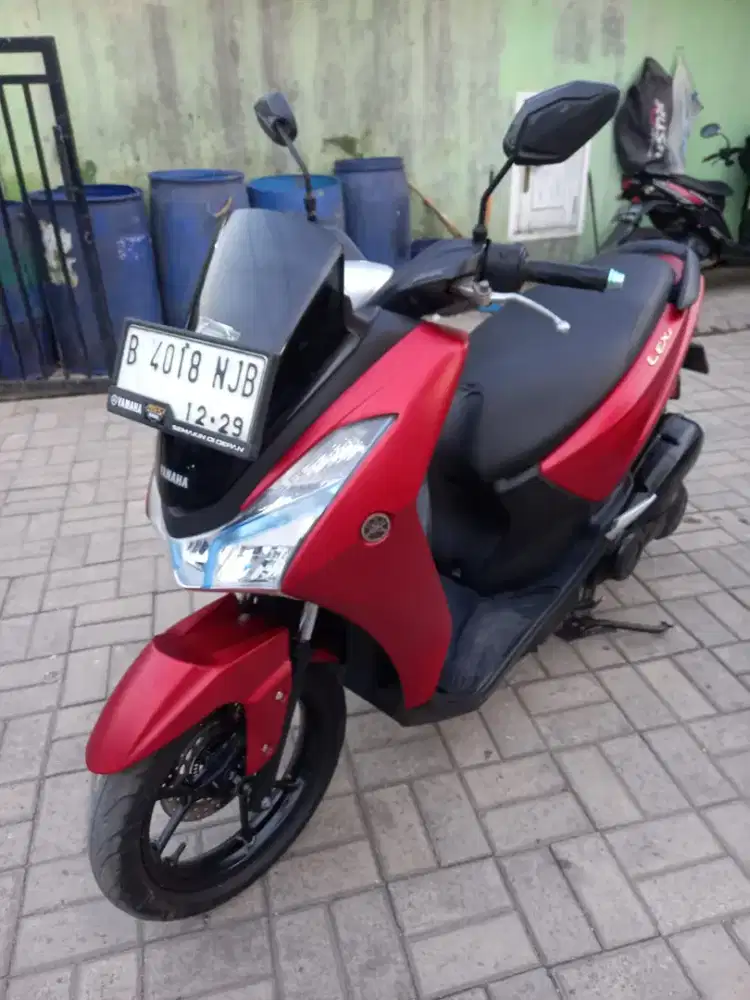 Yamaha lexi merah 2019