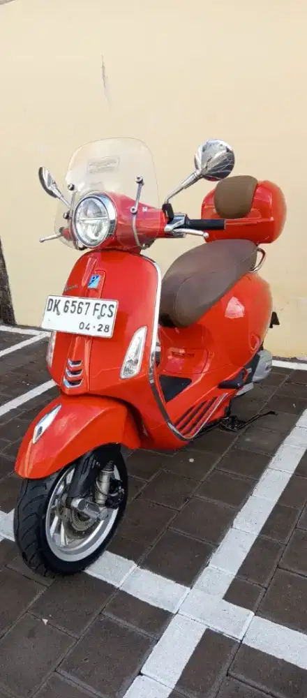 VESPA PRIMAVERA ABS I-GET SUPER ISTIMEWA