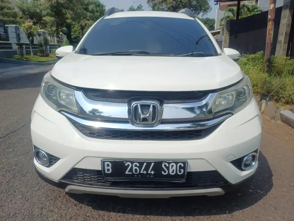 Honda BRV E A/T 2016 Putih Tgn 1 Ors Siap Pakai Bagus Skl