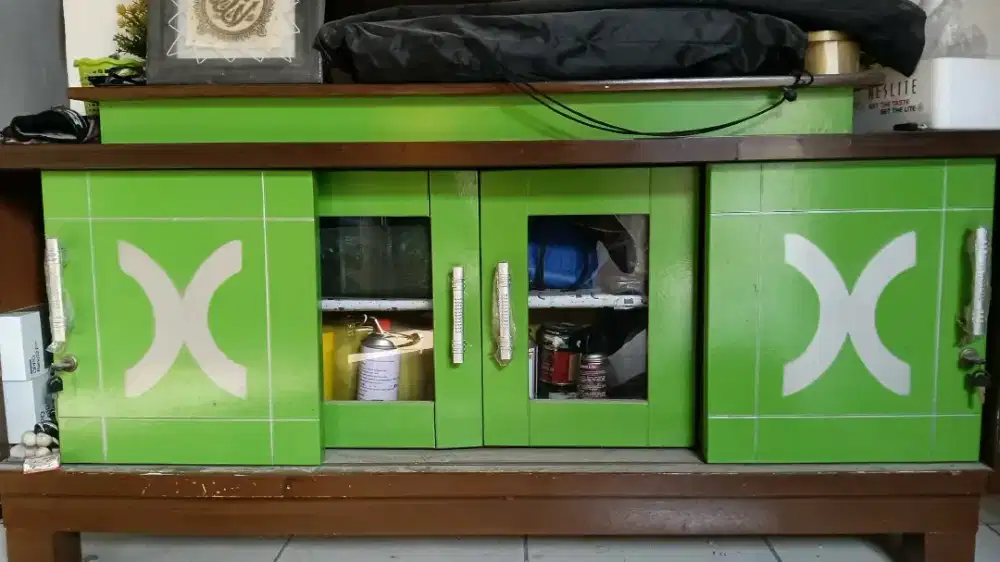 Lemari tempat untuk tv
