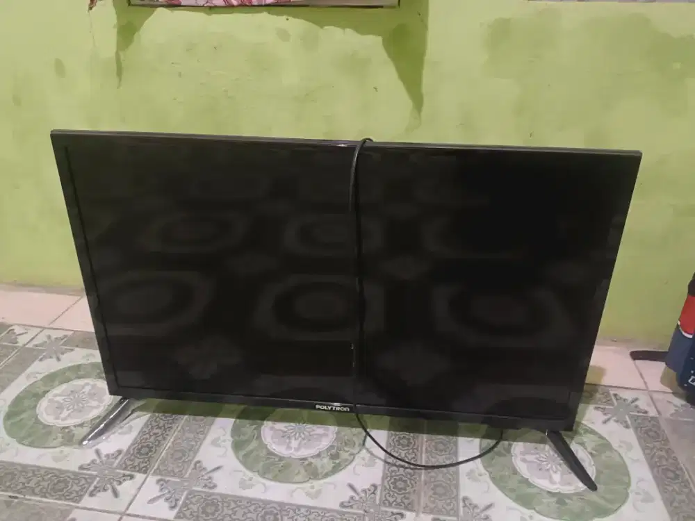 TV led Polytron 32 inchi