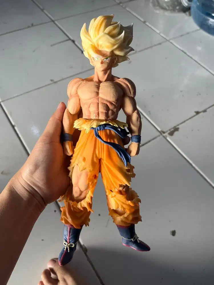 action figure ( Son Goku )