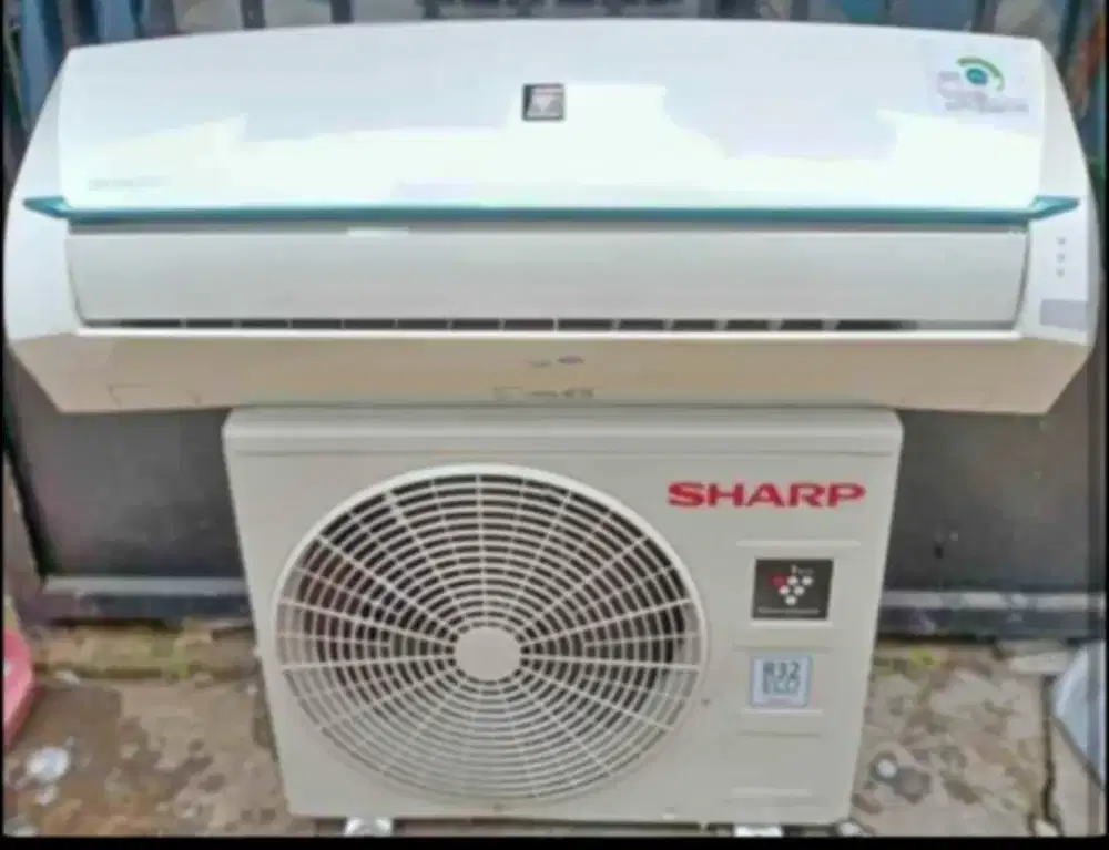 Jual ac Sharp 1/2 pk R 32 lowwat 360 watt kondisi 95% ori semua