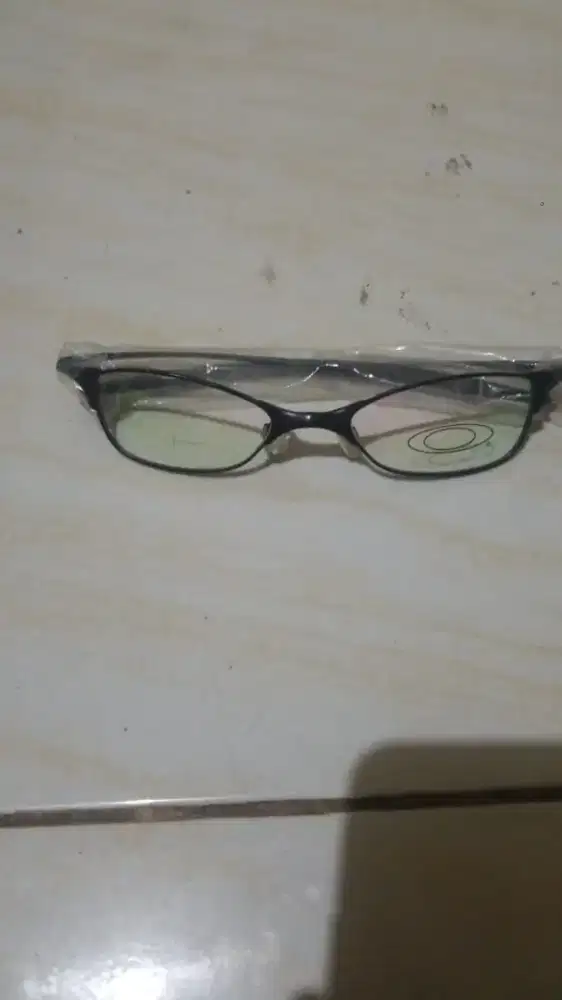 Jual kacamata okley baru