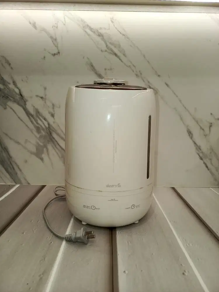 Preloved Humidifier Merk Deerma Berkualitas Tinggi