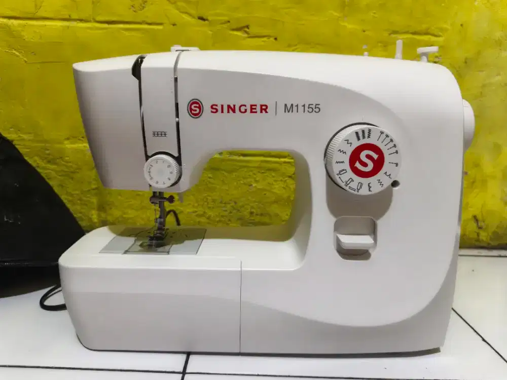 Mesin jahit Singer M1155, harga nett.