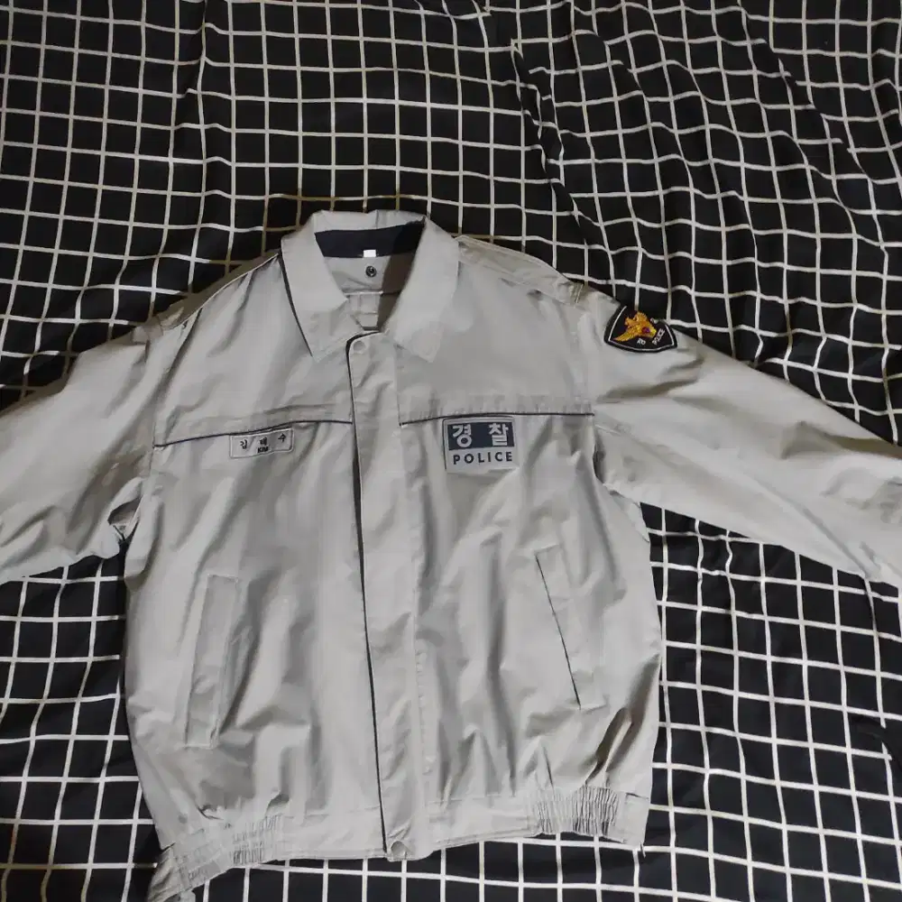 Jaket polisi korea