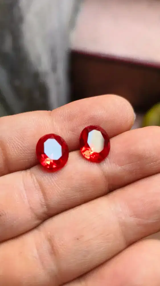 Sintetis mirah ruby (tiruan ruby)