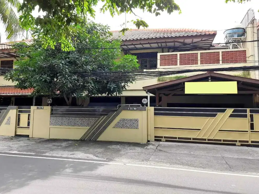jual cepat  rumah lokasi strategis sekali