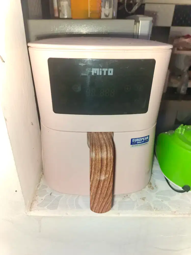 Dijual air fryer Mito (pemanas makanan)