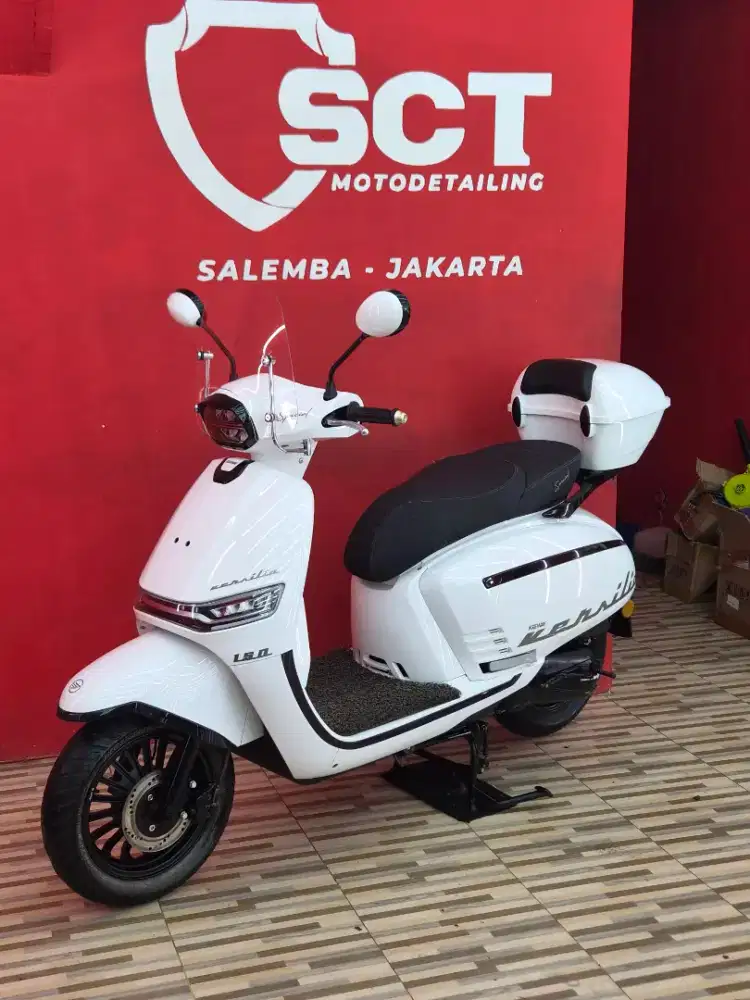 KEEWAY VERSILIA 150 PUTIH