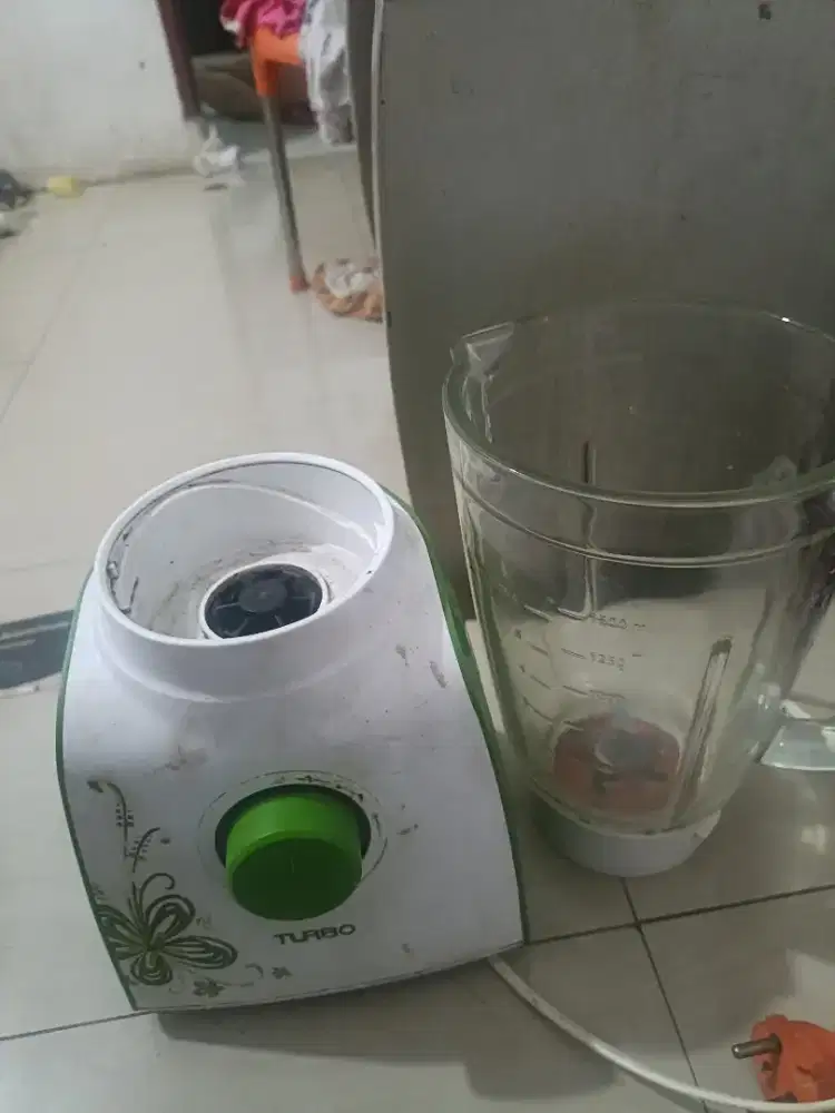Dijual Blender merk Turbo msh bagus minus Tutup blender