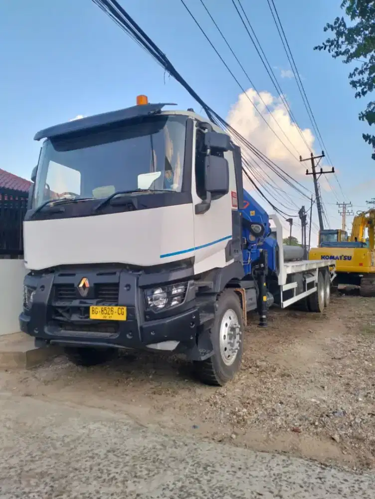 Truck crane tahun 2020 capasitas 20 ton