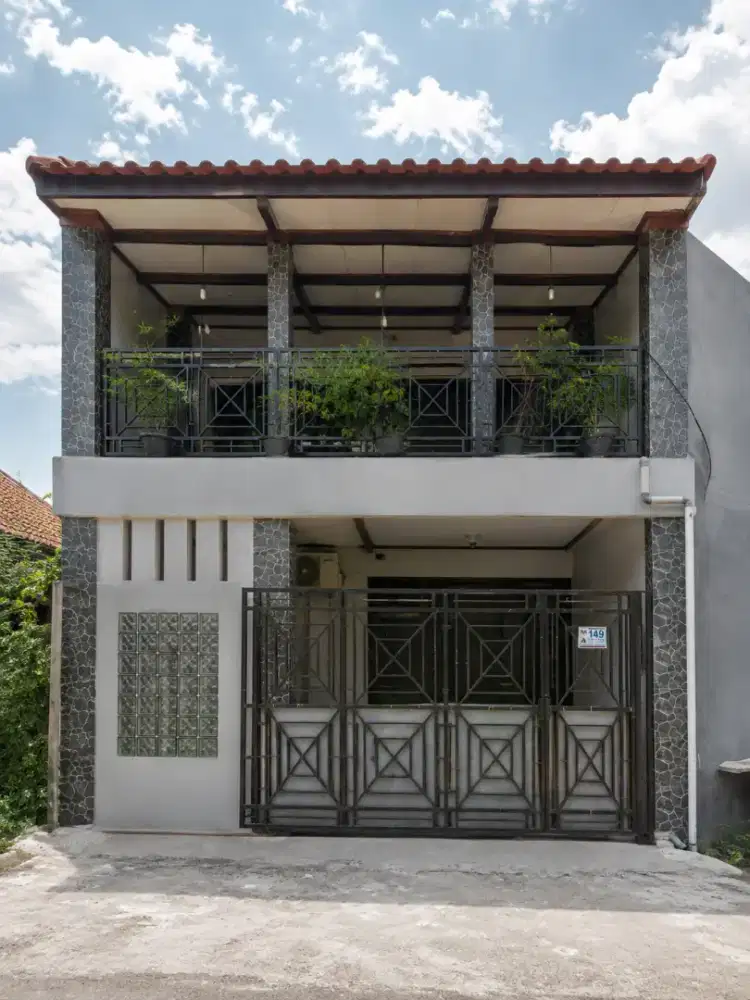 DIJUAL RUMAH PRIBADI 2 LANTAI