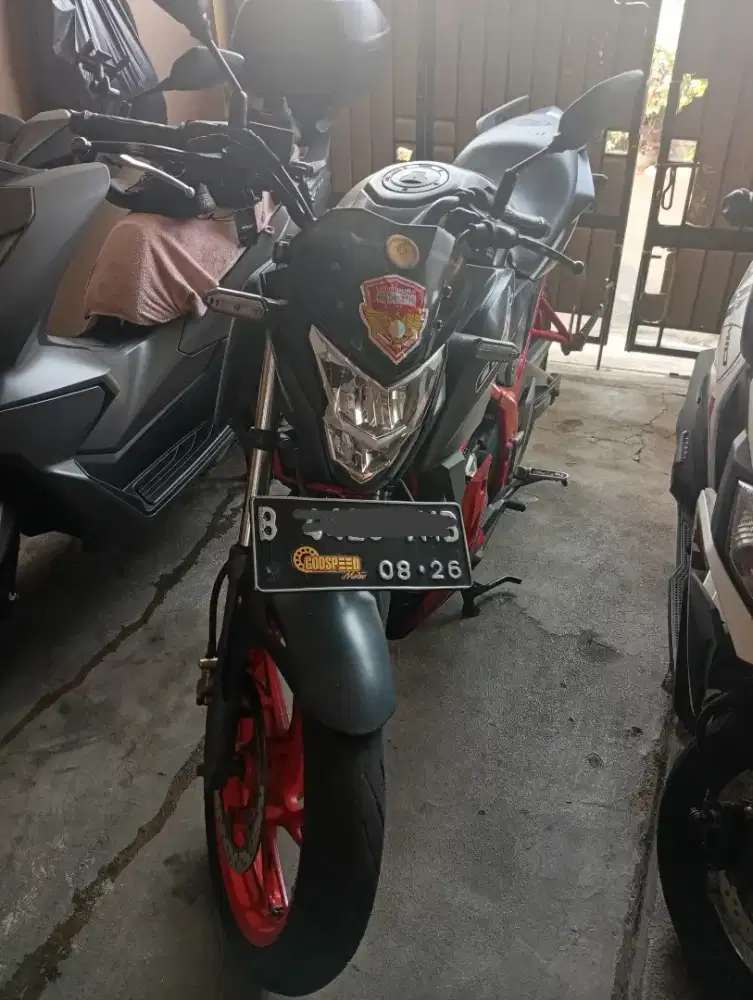 Honda CB150R 2016 LED (Mesin Jos, Pajak Jalan) - Nego