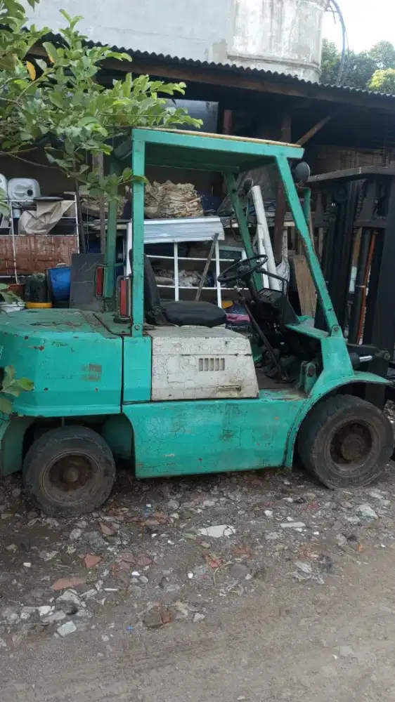 Dijual 1 unit Forklift merk Mitsubhisi th 1997