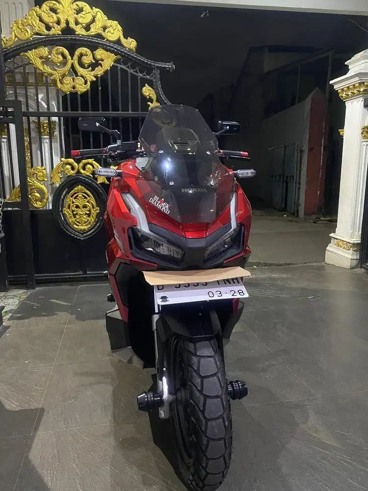 Honda ADV 160 CBS 2023 TERAWAT KM RENDAH LENGKAP