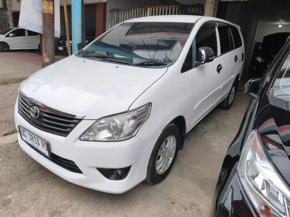 Toyota kijang Innova 2.0 A/T 2012