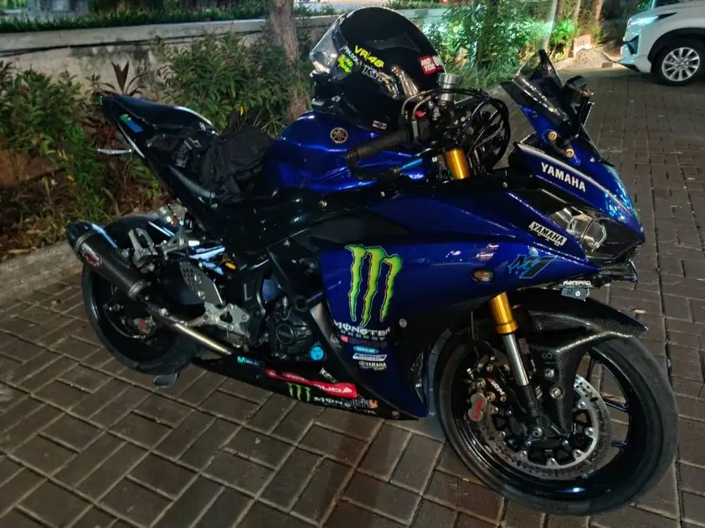 Yamaha R25 2015