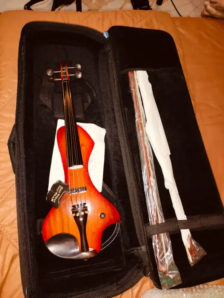 VIOLIN BIOLA ELEKTRIK CREMONA SV-180 E