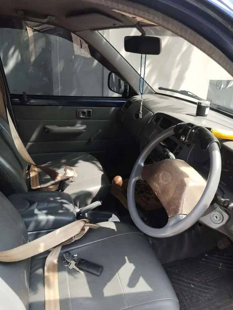 Toyota Kijang 2004 Bensin