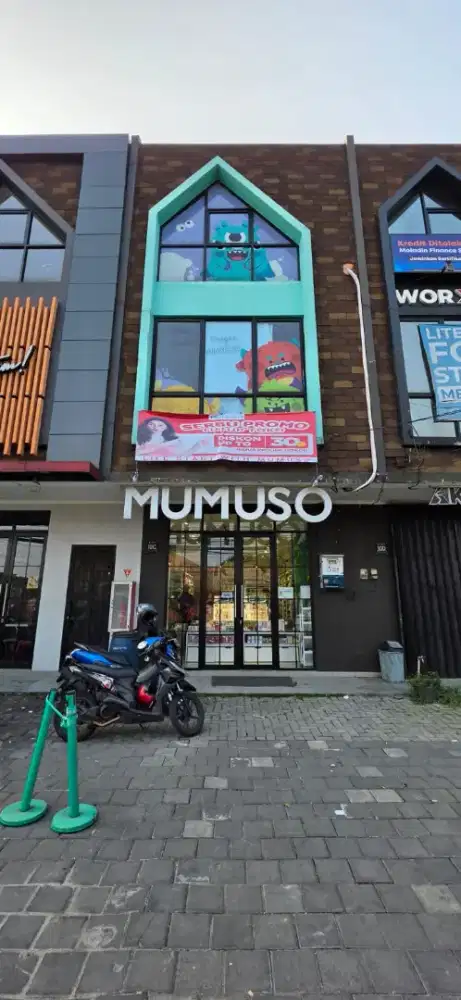 Disewakan Ruko 3 Lantai Lokasi Jalan Utama M Kahfi 1 Jagakarsa Jaksel