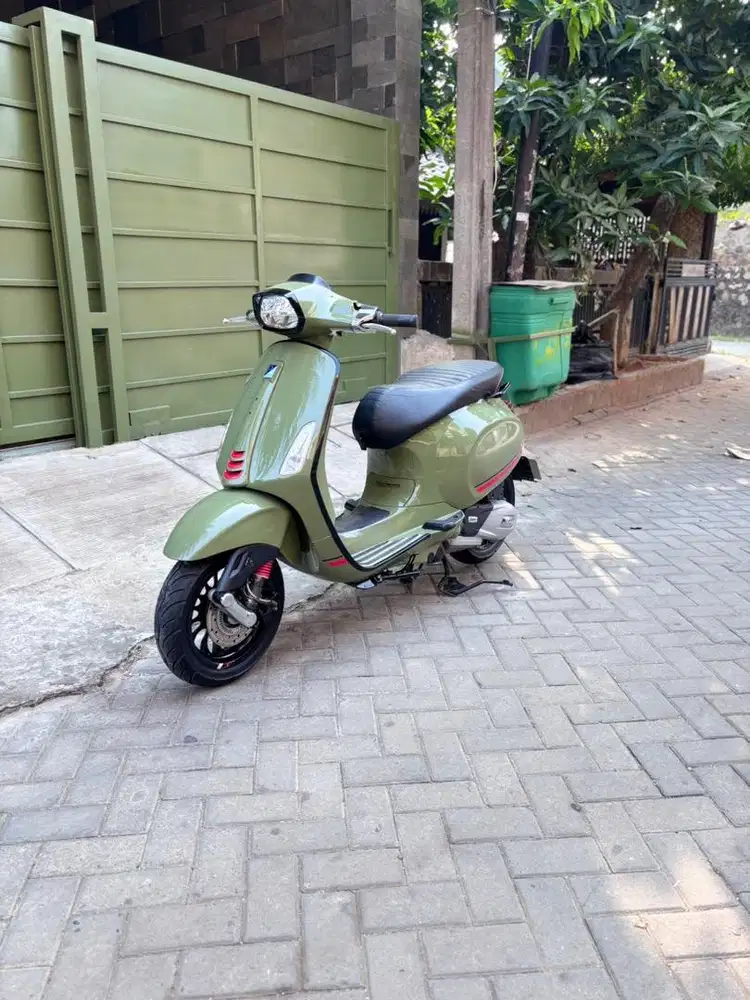 JUAL CEPAT VESPA SPRINT S 2022 KM 3 RB
