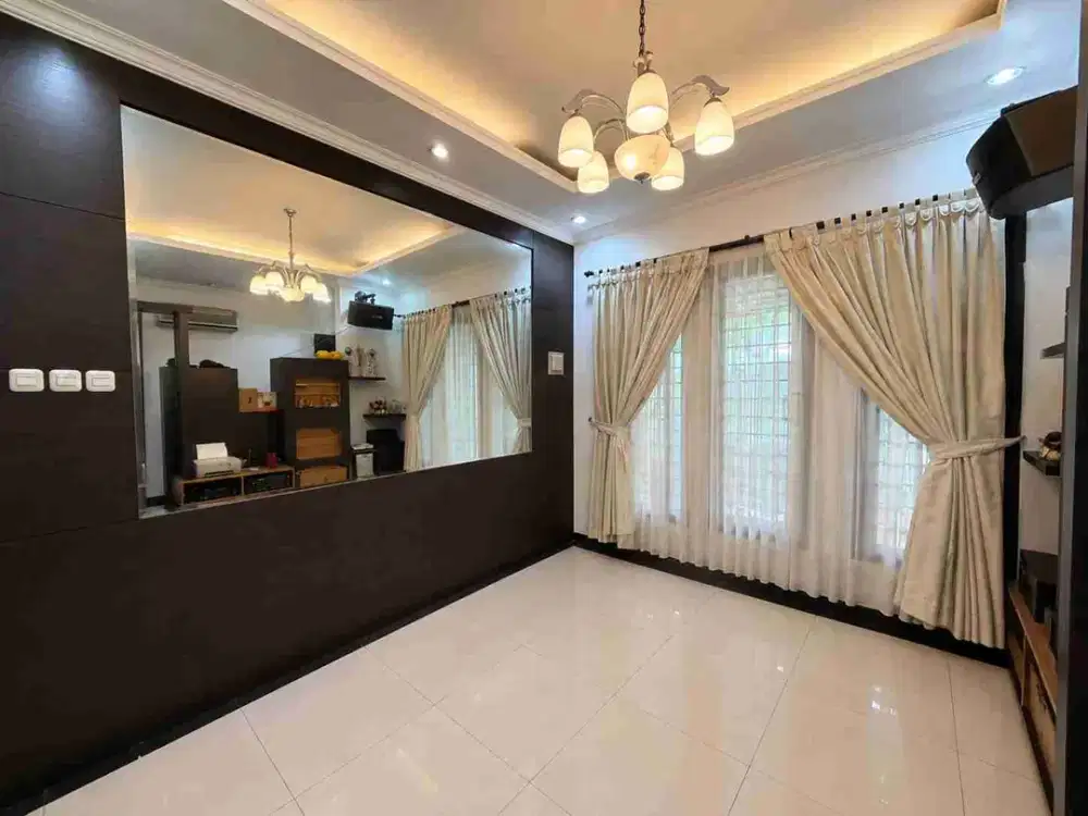 rumah rapi siap huni semi furnished
