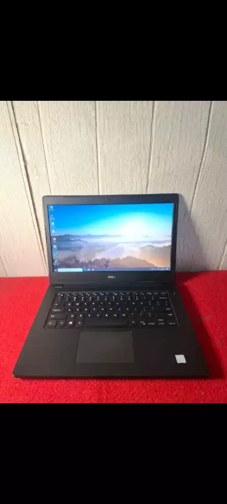 Spesifikasi Lengkap :
Processor : Dell lattitude 3480 Intel Core i5- G