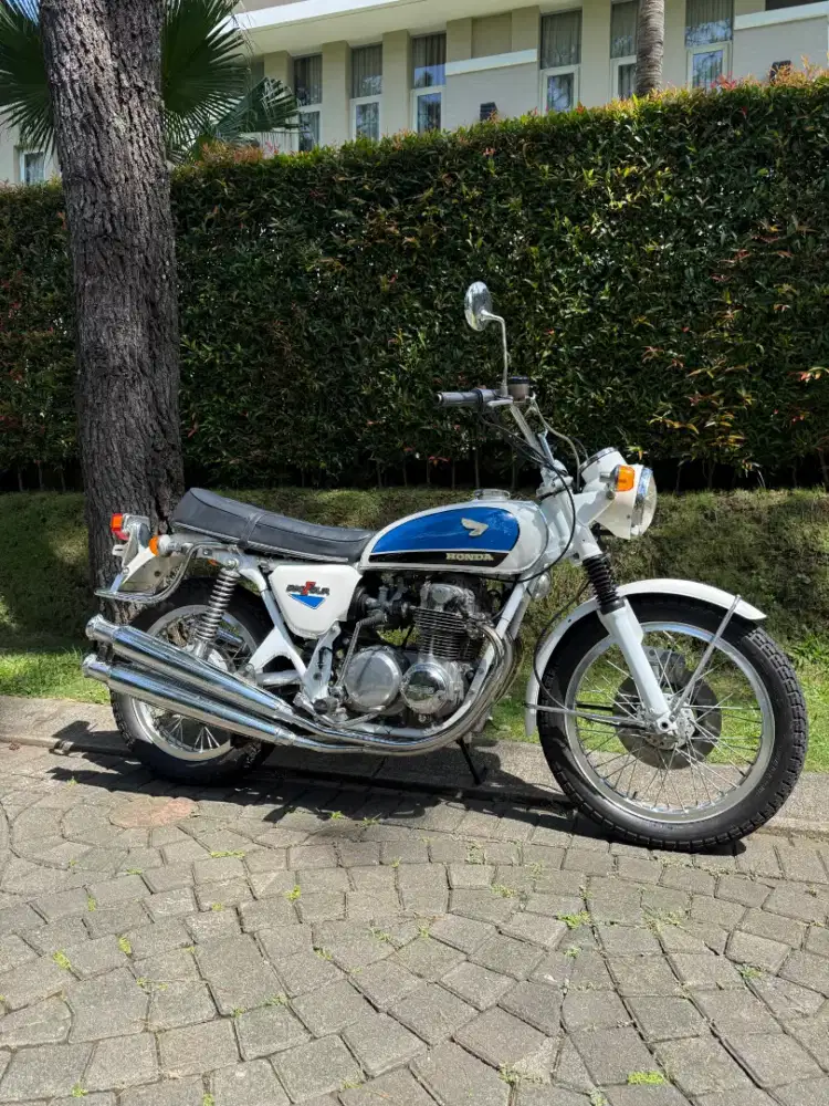 Honda CB500 four 1972
