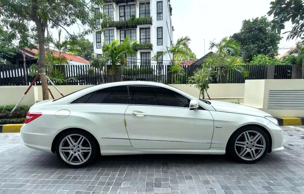 Mercedes-Benz E250 Coupe 1.8 AMG CGI Thn 2012