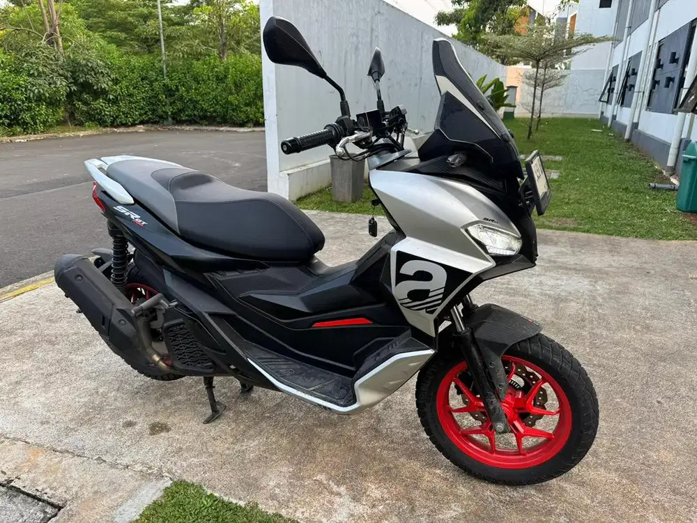 Aprilia SR GT 200 Istimewa