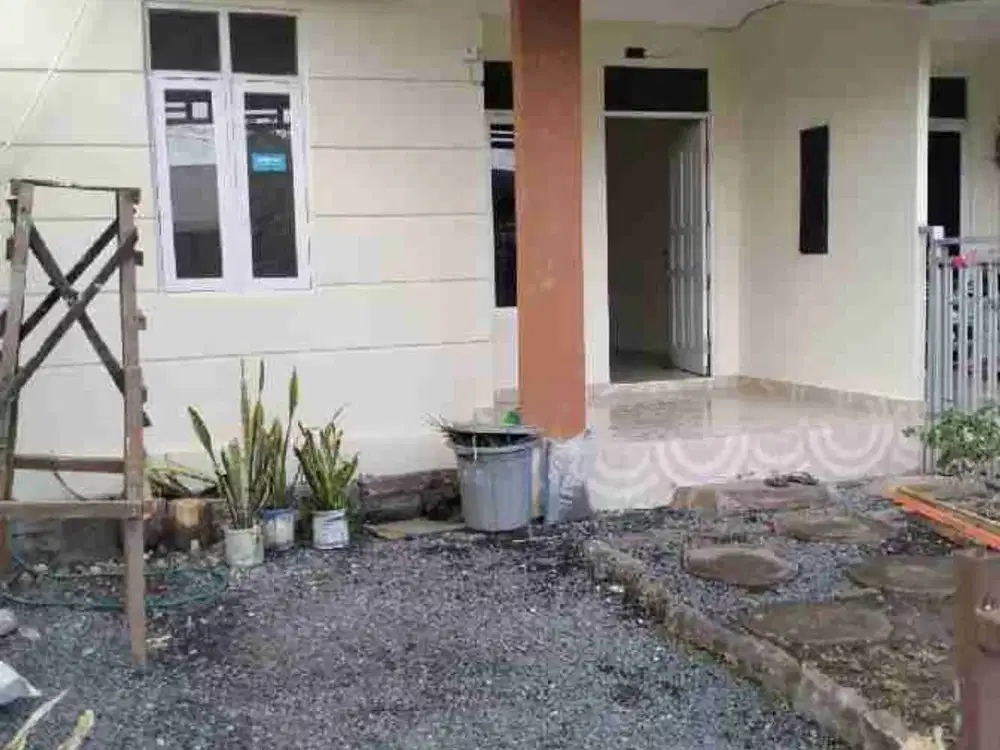 Disewakan rumah bagus bersih Pemurus Baru Banjarmasin