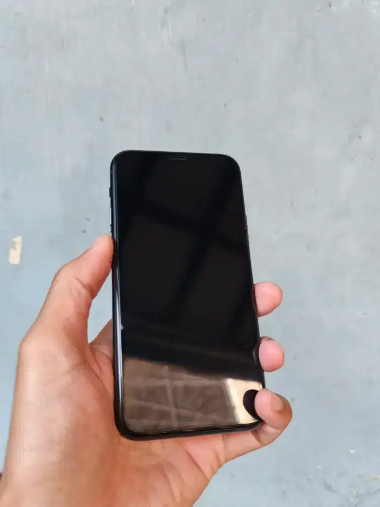 Iphone 11 pro 64gb inter preloved