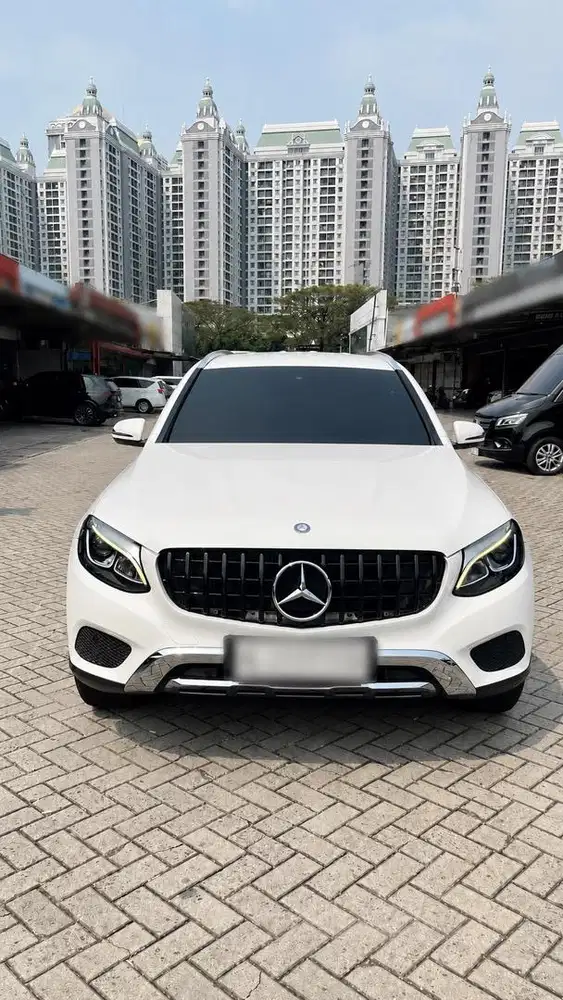 GLC 250 Putih 2017 Exclusive Line