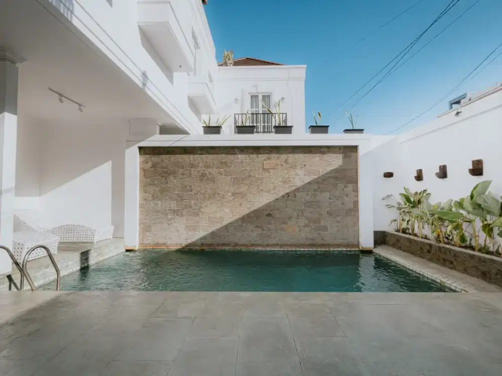 Prime location!! Premium 3 Bedroom Villa for Rent in Petitenget, Only Minutes to Seminyak Beach - Available to visit after 8 Feb