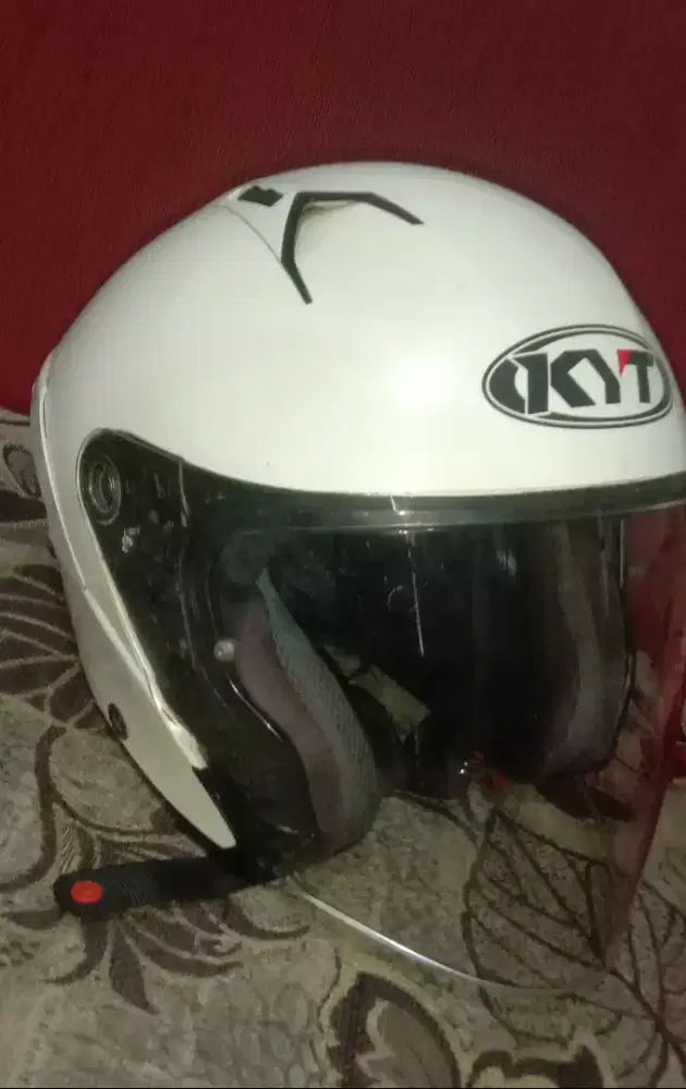 Helm KYT  NFJ white(putih) ukuran M fit L
