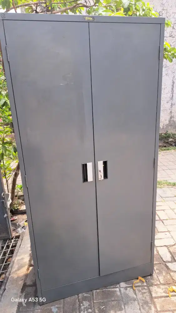 Lemari arsip elite
