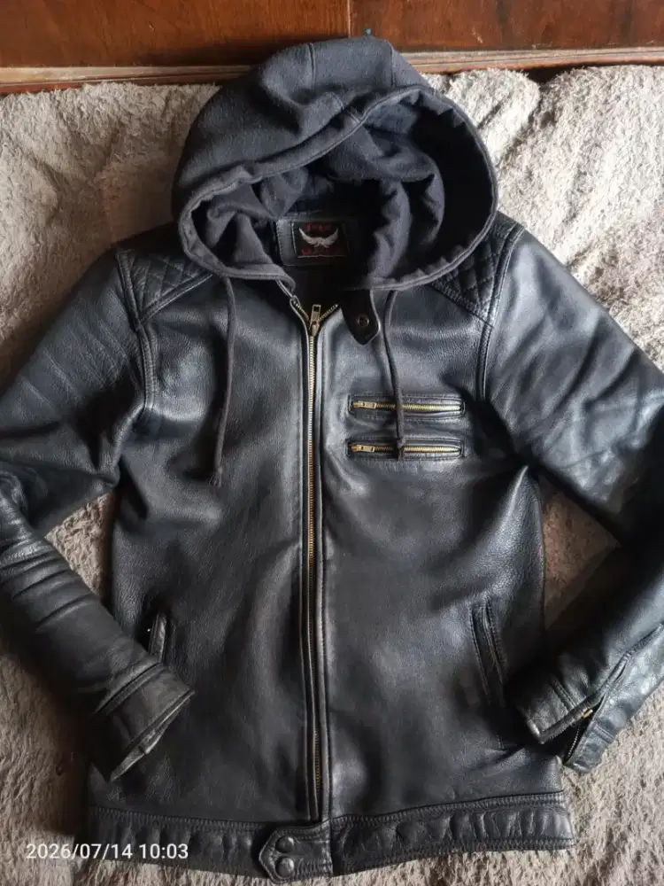 Jaket Kulit Hoodie Size M